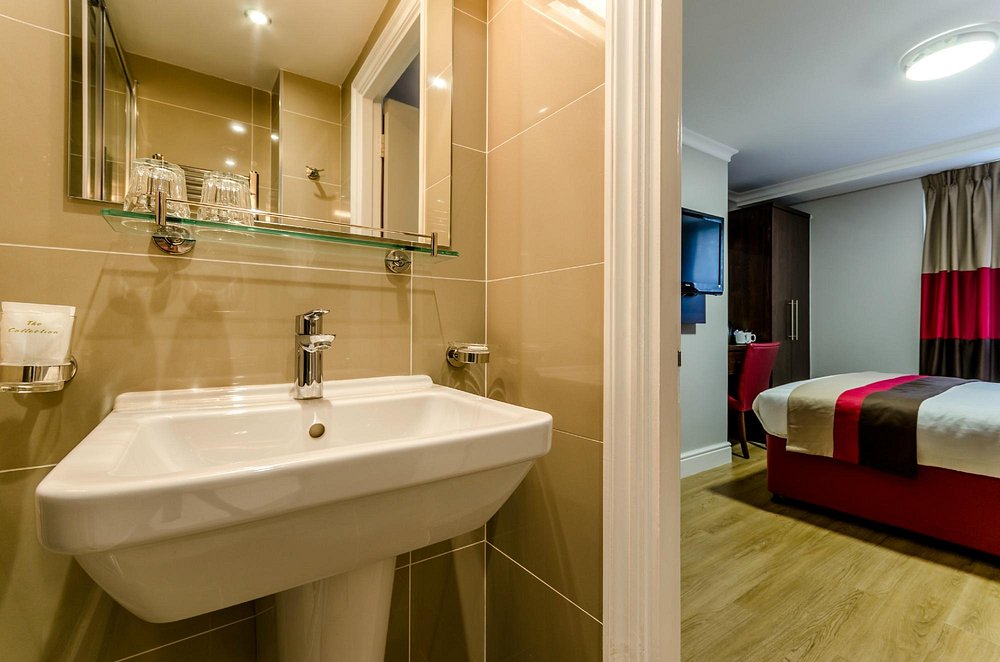A guest bathroom.